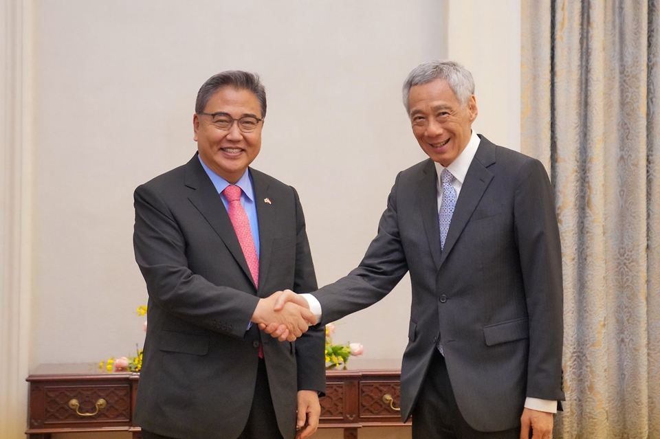 박진 외교부 장관, 싱가포르 총리 예방
